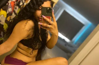 NEW IN TOWN!!💋 - 24 - Image 1