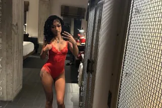 Upscale Gentlemen ONLY🍒Pretty ... - Image 1