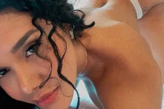 😋Hot Latina Bombshell – Availa... - Image 3